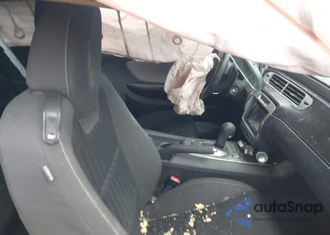 2015 Chevrolet Camaro 2Ls z USA, uszkodzony, nr VIN 2G1FB1E31F9207257